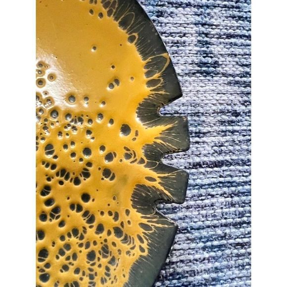 Midcentury Hanova of Pasadena Yellow Enamel on Steel Ashtray - Picture 6 of 6